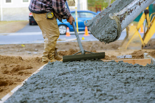 Best Commercial Concrete Services in Byhalia, MS